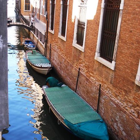 Love Island Venice Ngoại thất bức ảnh